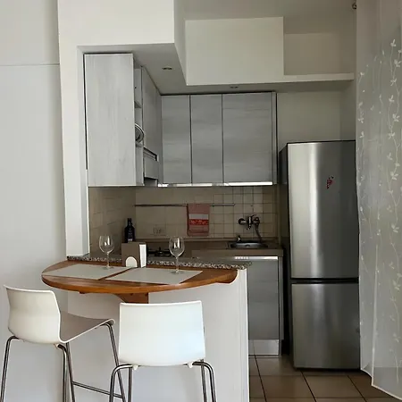 Cozy Studio In Bovisa, Close To Tram Bus And Train-3
